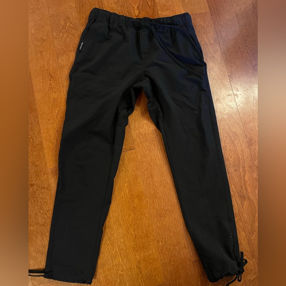 Coalatree Trailhead pants, size m elastic waistband in black.